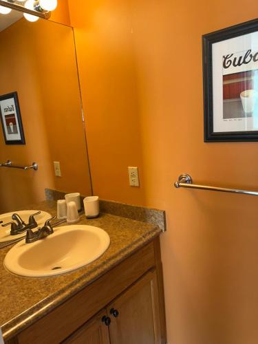 Bagno di Douglas House