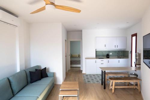 Loft nuevo con vistas al mar y montaña con Parking