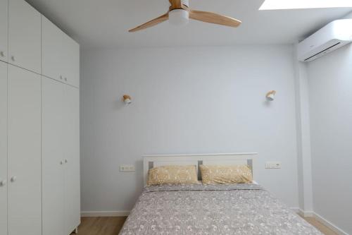Loft nuevo con vistas al mar y montaña con Parking