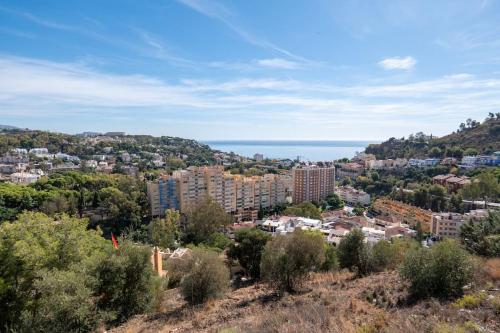 Loft nuevo con vistas al mar y montaña con Parking
