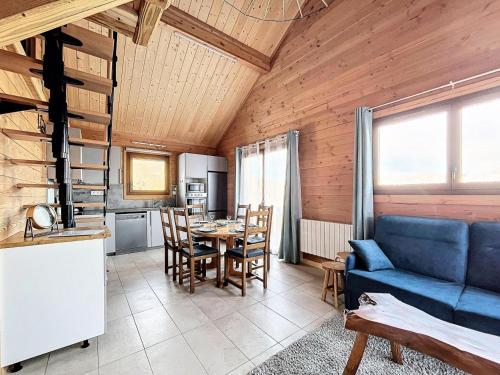 Photo de la galerie de l'établissement P'tit Chalet - CHALET 6 PERSONNES 75m² MAE-6701, à Villarembert