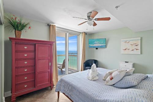 Pelican Beach Resort by Colasan photo 25