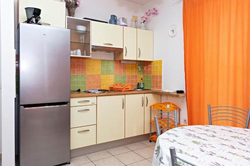 Apartments with parking space Solaris, Sibenik - 23541