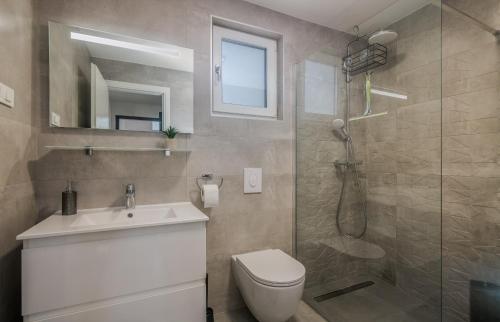 Apartments with parking space Vantacici, Krk - 23582