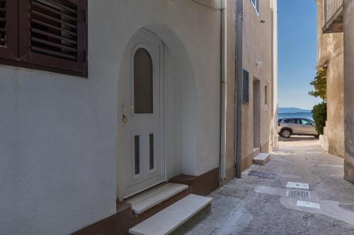 Apartments by the sea Igrane, Makarska - 23620