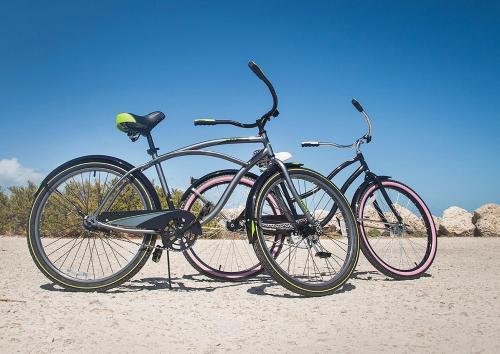 two bikes parked next to each other on the beach at Keys Relaxing Getaway-Kawama K5 in Key Largo