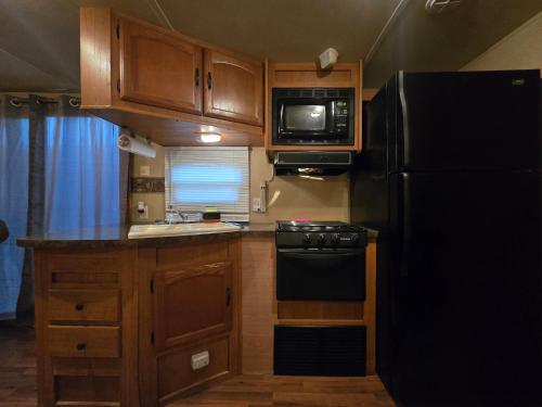 Kuchyň nebo kuchyňský kout v ubytování Home near the sea