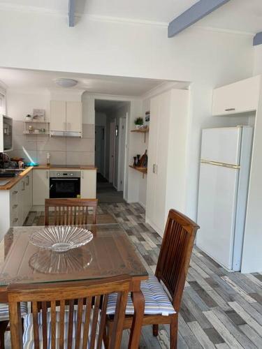 Una cocina o zona de cocina en The KG Residence