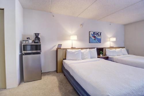 Кровать или кровати в номере MP522 Mountain Plaza Hotel Room