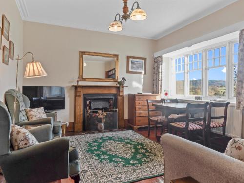 Χώρος καθιστικού στο Pass the Keys Beautiful Detached Farm House Near Lake Coniston