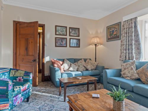 Χώρος καθιστικού στο Pass the Keys Beautiful Detached Farm House Near Lake Coniston