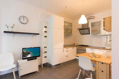 Gallery image of 718 - Trilocale nuovo in centro a Marcelli, zona tranquilla, a 200 mt dal mare in Marcelli