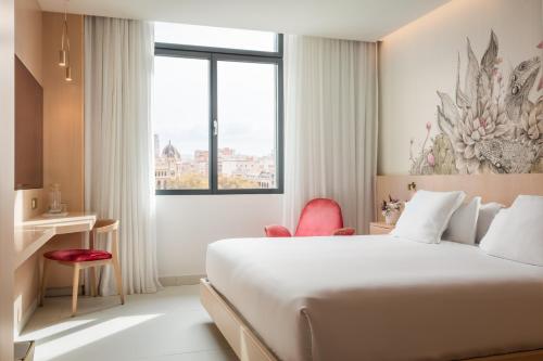 45 Times Barcelona Hotel Image