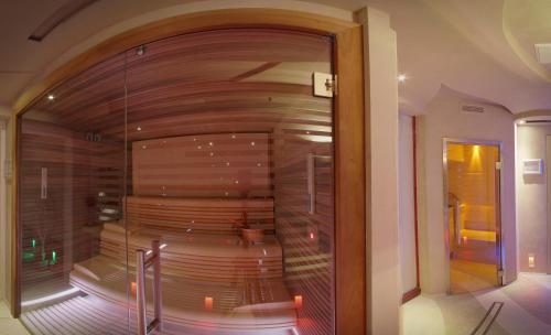 Suite & Spa Mirabelにあるバスルーム