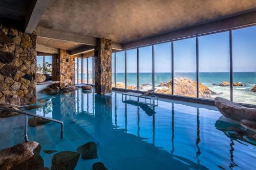 Bazén v ubytování Radisson Blu Acqua Hotel & Spa Concon nebo v jeho okolí