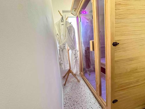 Photo de la galerie de l'établissement Printemps T2 cosy avec sauna proche centre-ville, à Reims