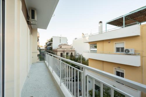 LIV - Captivating Apartment in Pagrati