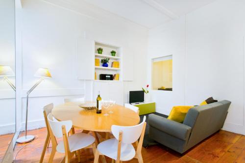 Charming Historic 31 Janeiro Street