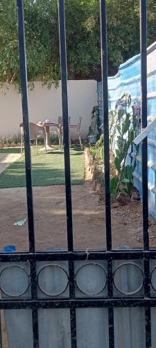 Κήπος έξω από το ZAHRA GUEST House