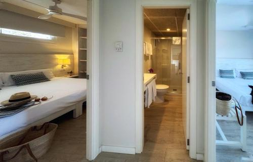 Ένα ή περισσότερα κρεβάτια σε δωμάτιο στο INN Mallorca Aparthotel