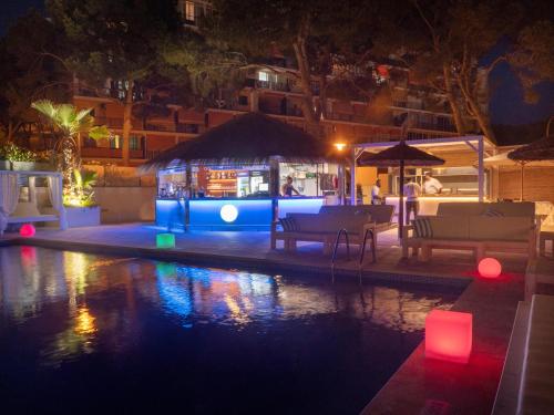 Πισίνα στο ή κοντά στο INN Mallorca Aparthotel