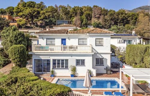 Cozy Home In Benalmadena