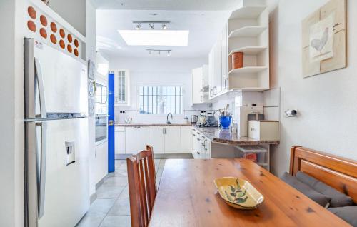 Cozy Home In Benalmadena