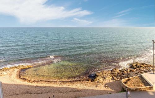 3 Bedroom Nice Apartment In Torrevieja