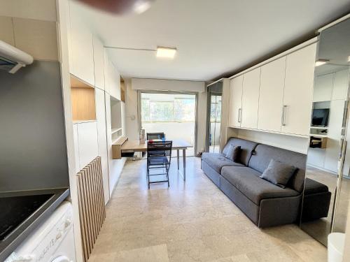 Home Riviera - Studio Pool and Veranda