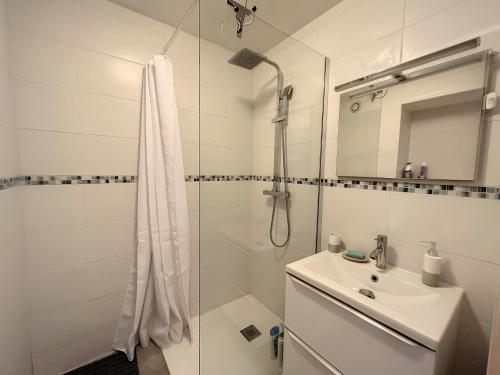 Home Riviera - Studio Pool and Veranda