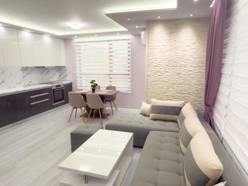 Η κουζίνα ή μικρή κουζίνα στο SD Apartment & Free Parking