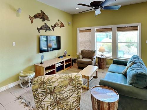 Posezení v ubytování Coastal Cotter