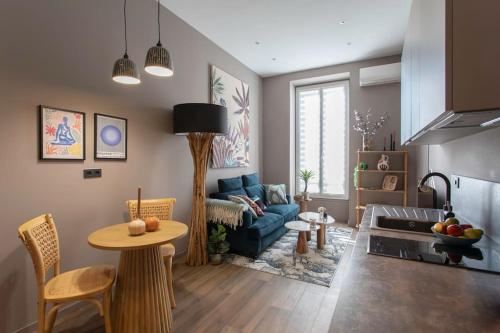 #61 1 BDR Rossini Centrale Balcony AC