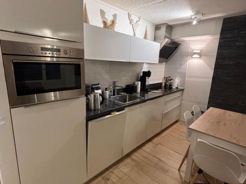 Photo de la galerie de l'établissement Appartement 3 pièces près des pistes avec Multi Pass inclus, La Chapelle-d'Abondance - FR-1-692-12, à La Chapelle-dʼAbondance