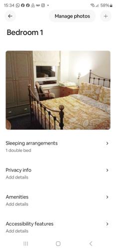 Captura de pantalla de un dormitorio con cama en una habitación en Garden homely house, en Cardonald