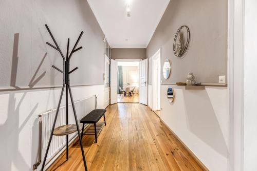 Gambar di galeri bagi Neu! Einzigartige Stadtvilla, super Lage, Parkplatz di Coburg