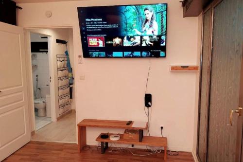 Photo de la galerie de l'établissement Bail mobilité - Appartement authentique - proche Bastille, à Paris