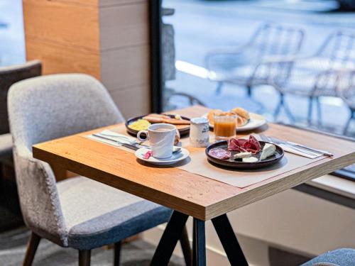 Gallery image of L'Arcalod & Bistrot Jeanne - Lac d'Annecy - Hôtel Restaurant Spa in Doussard