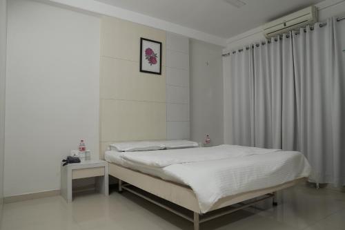戈尔哈布尔Hotel Aashish Deluxe Pet Friendly的相册照片