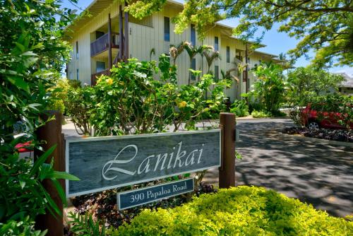 Κήπος έξω από το Premier Oceanfront at Lanikai 123 a Spacious 2 Bedroom