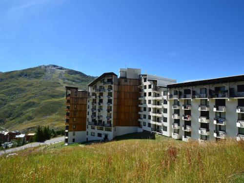 Charmant studio aux Ménuires, proche des pistes, équipé pour 3 personnes avec balcon nord-ouest - FR-1-452-173