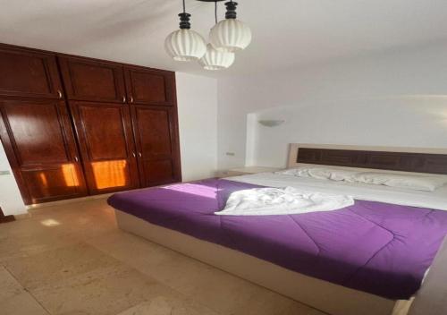 Warm One Bedroom at West Golf Y62