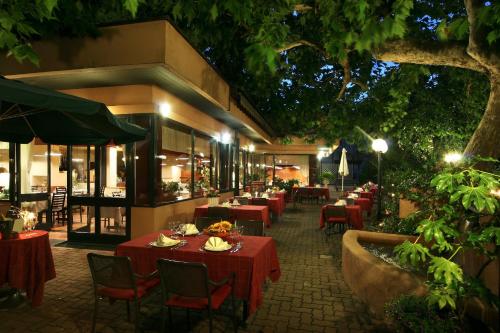 Un restaurant sau alt loc unde se poate mânca la Hotel Ristorante Fatur