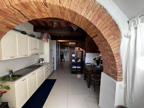 Kuchyň nebo kuchyňský kout v ubytování Il Bastione