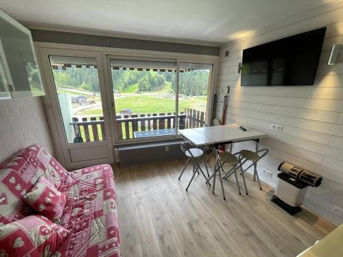 Studio confortable 2/4 personnes avec balcon et WiFi - FR-1-787-104