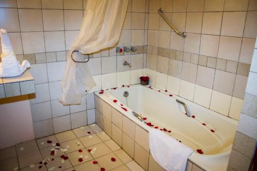 Phòng tắm tại Hotel Viejo Molino Coroico