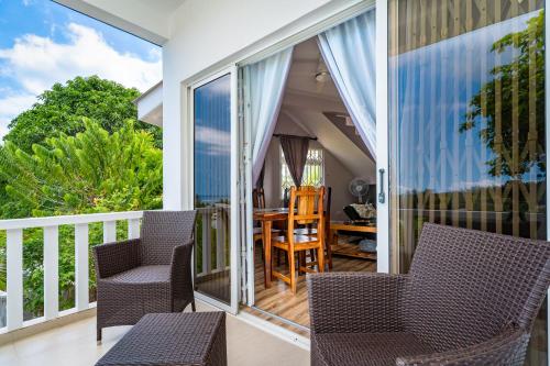 Balkón nebo terasa v ubytování Au Cap Self Catering