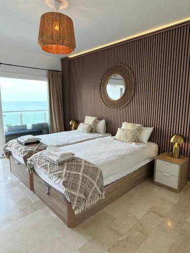 Amazing frontline sea views Studio apartment Castillo Del Vigia Torremolinos