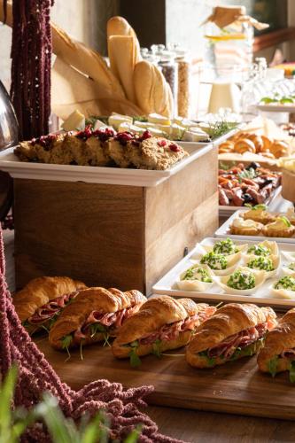 Jídlo v bed and breakfast nebo okolí