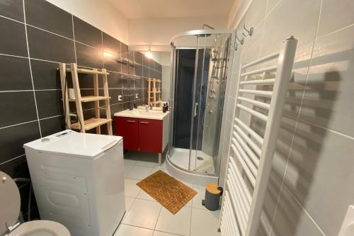 06CH Beautiful T3 with terrace - 300m Exflora park